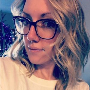 Meet your Posher, Maja